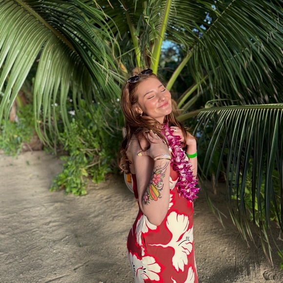 Meet your Posher, Kelly - Picture 1 of 1